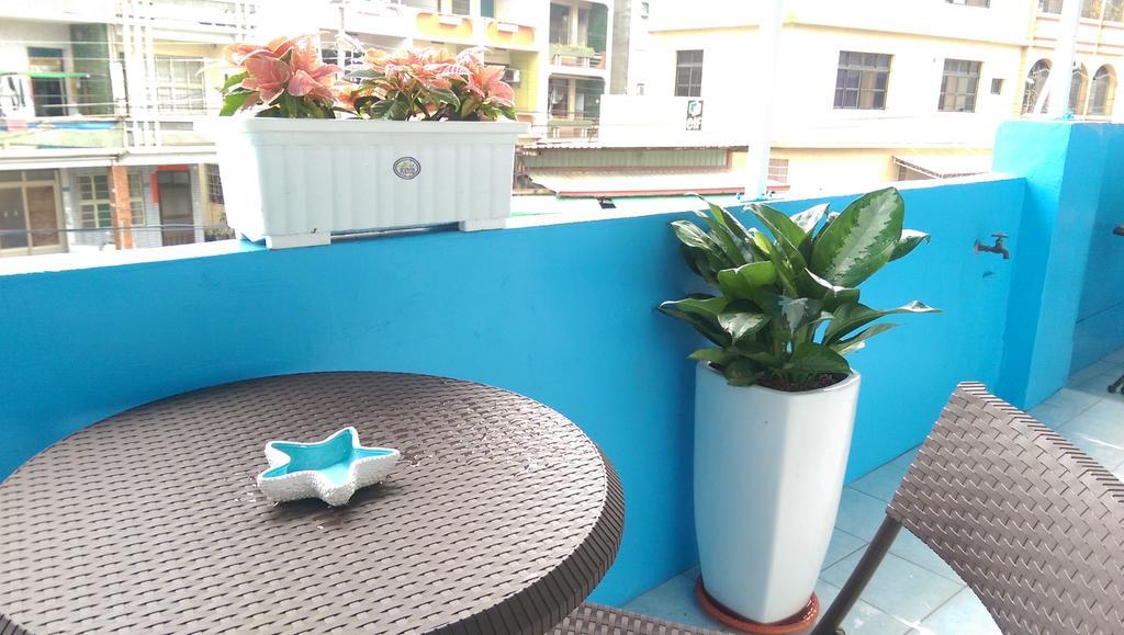 Simple Travel Hostel Donggang Exterior foto